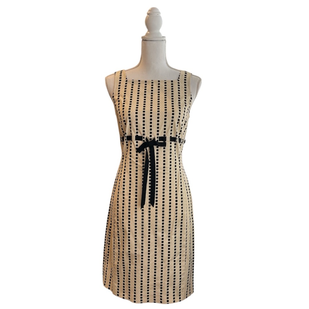 Elegant Cream and Black Midi Sheath Dress for Work